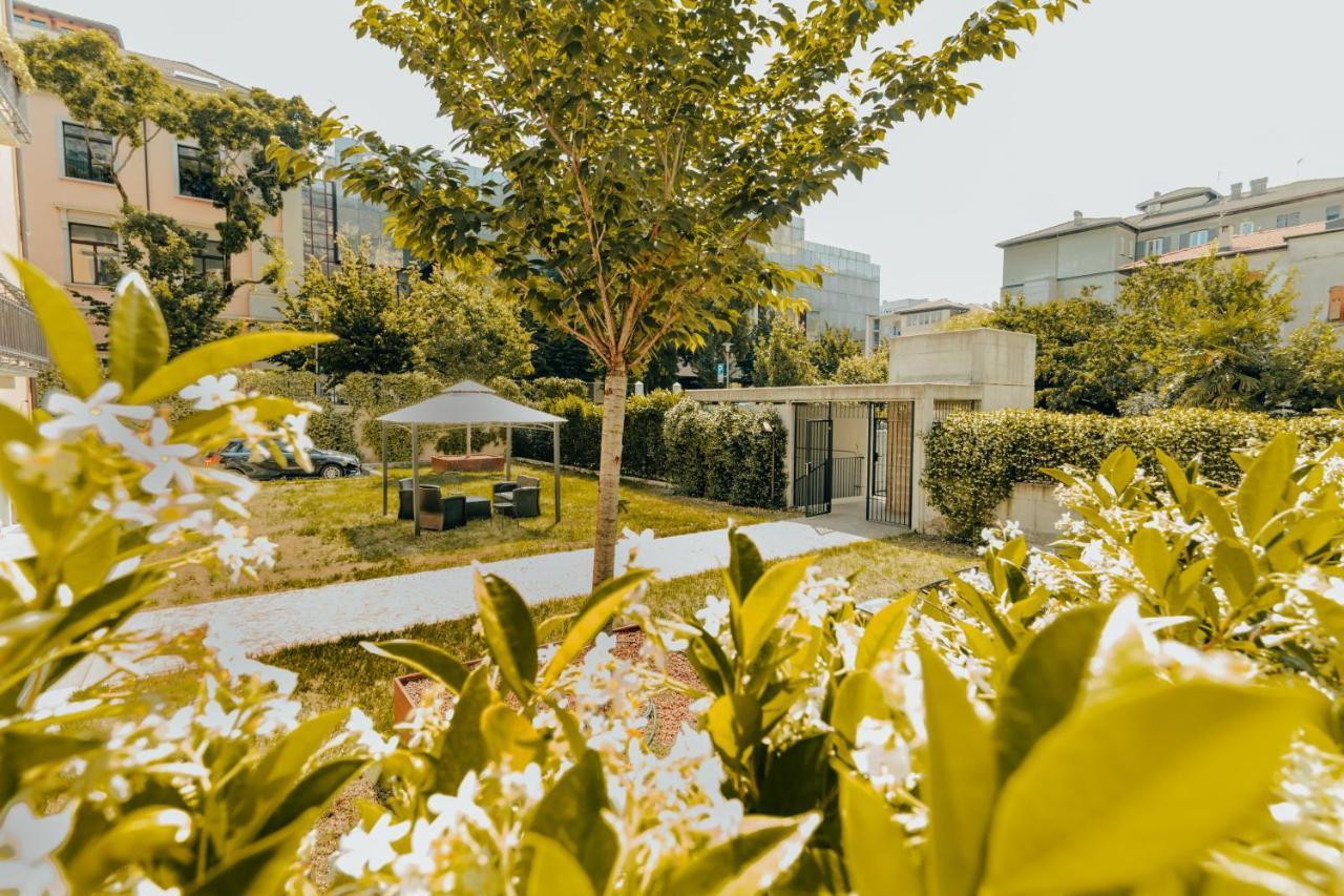 Alpencity Suites トレント エクステリア 写真
